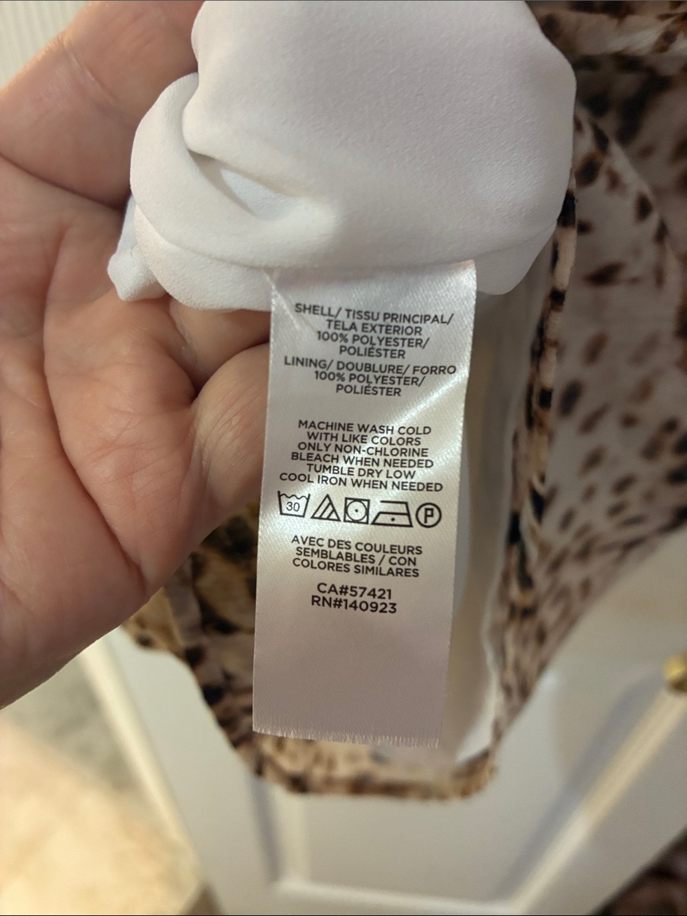 LOFT Leopard Print Fully Lined Gold Button Blouse in Brown and Cream SZ S - Picture 6 of 6